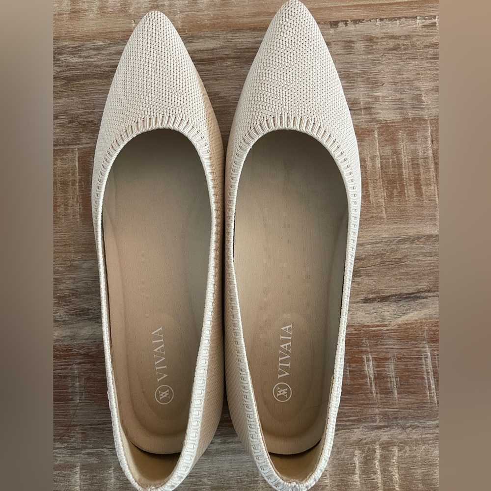 Vivaia Aria Ballet Flats Size 8